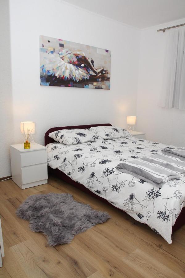 Apartman Zen Lägenhet Osijek Exteriör bild