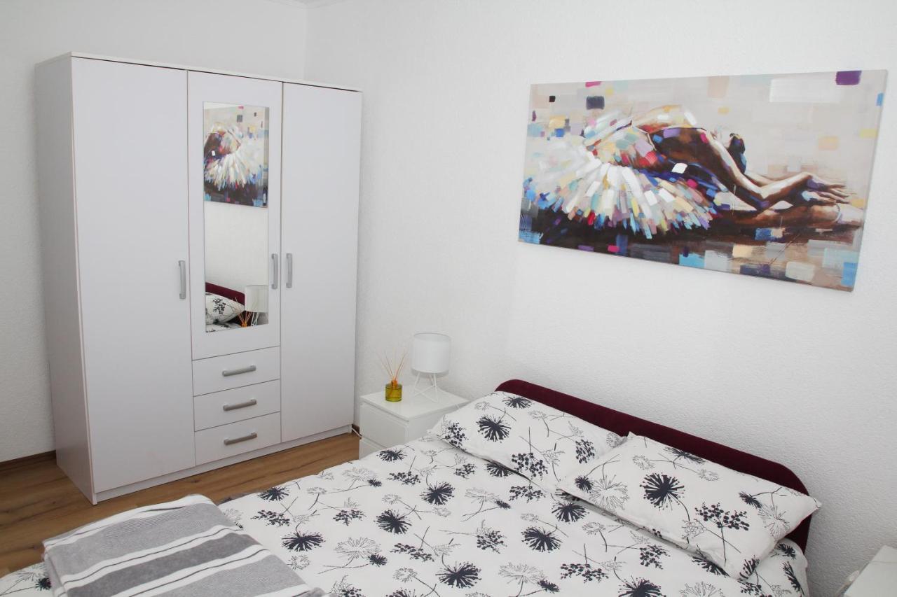 Apartman Zen Lägenhet Osijek Exteriör bild